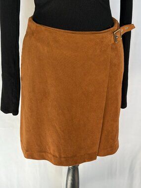 Banana Republic Camel Faux Suede Wrap Mini Skirt Gold Buckle Size 4